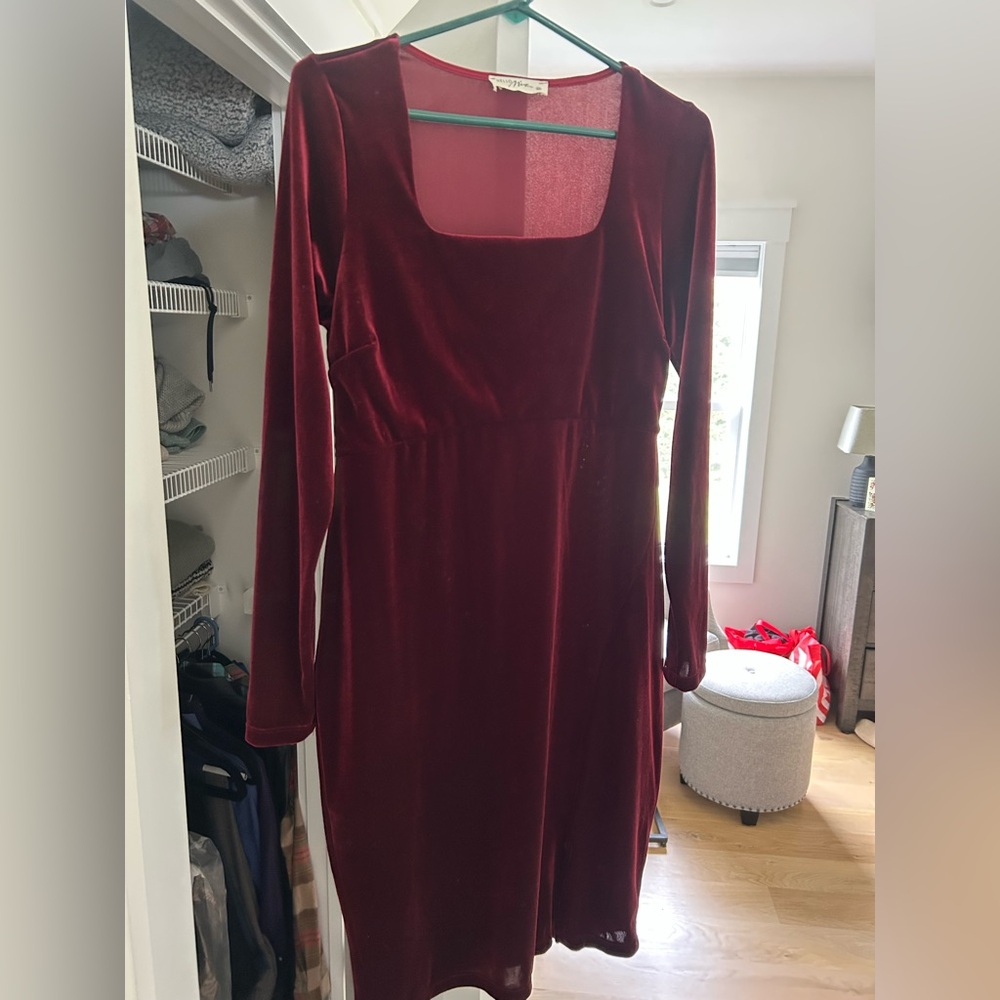 Hello Mia Red Long Sleeve Square Neck Sheath Dress